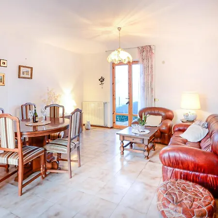 6 Bedroom Amazing In