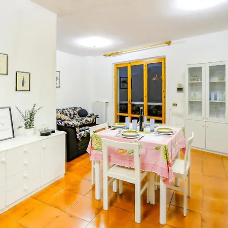 6 Bedroom Amazing In Сasa de vacaciones *