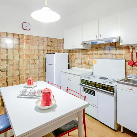 Сasa de vacaciones 6 Bedroom Amazing In